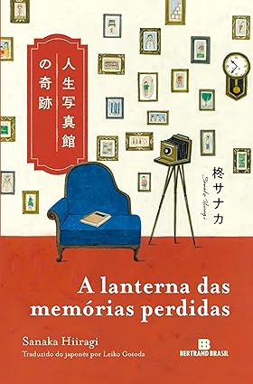Capa do livro  A lanterna das memórias perdidas