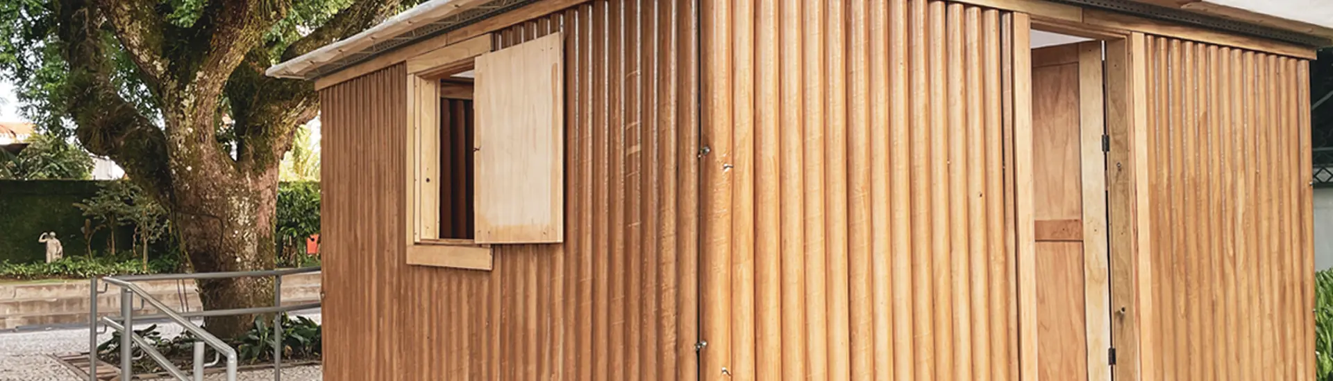 Paper Log House, de Shigeru Ban, em Belém/PA