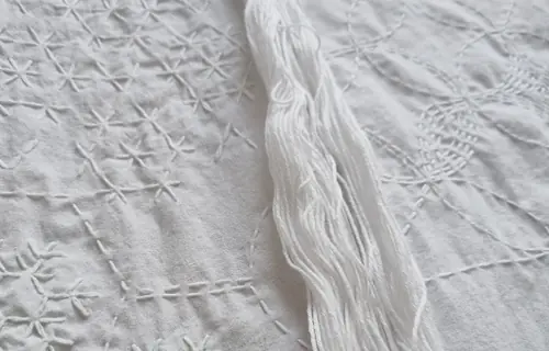 Workshop // Bordado japonês sashiko branco sobre branco
