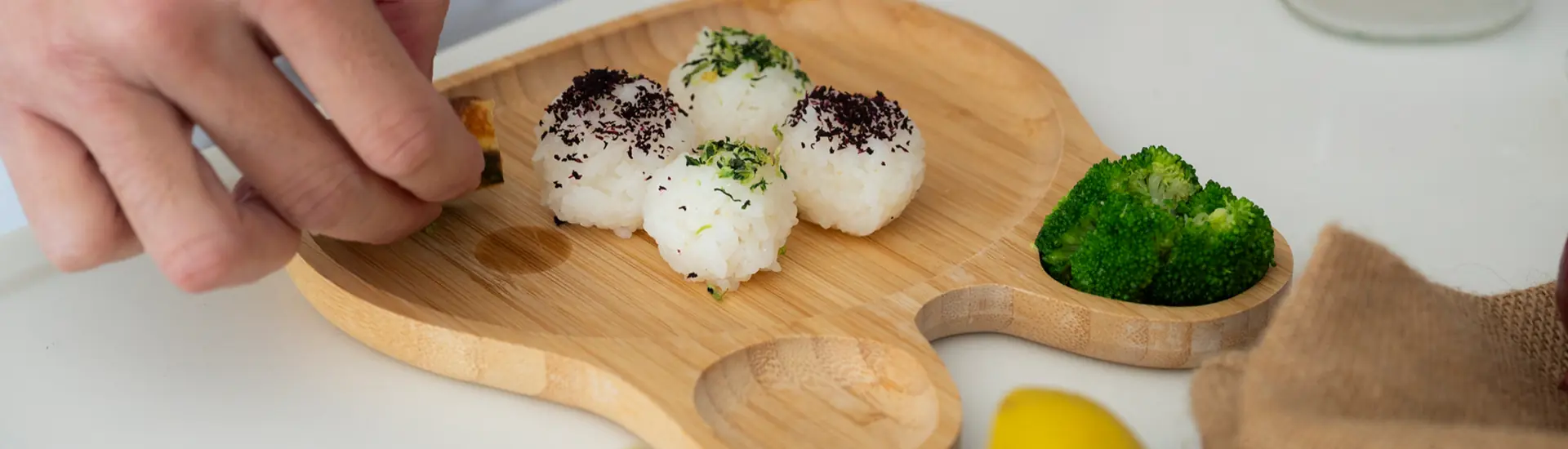 Oficina infantil // Temari Onigiri – bolinho de arroz japonês, com Oyako Tsukemono